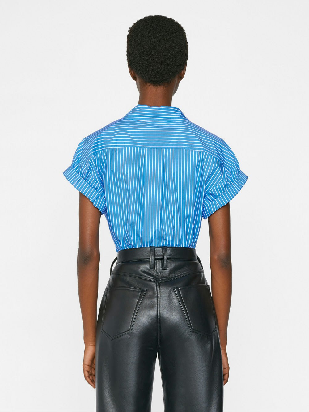 shirt back view alt:fit2